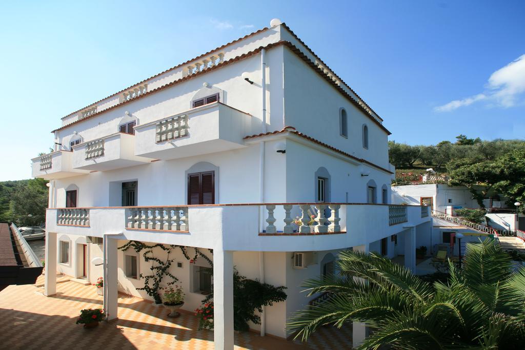 Hotel Godenizzo